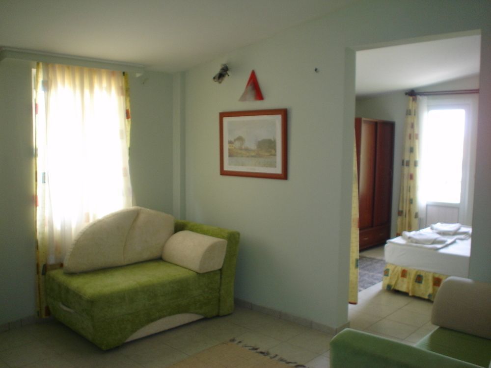 Bade Hotel Kemer Bagian luar foto